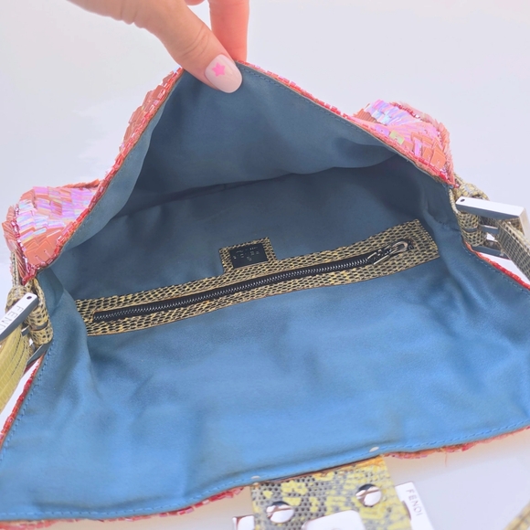 *SOLD**Fendi Baguette Sequins with Beaded Detail Vintage - Picture 9 of 14